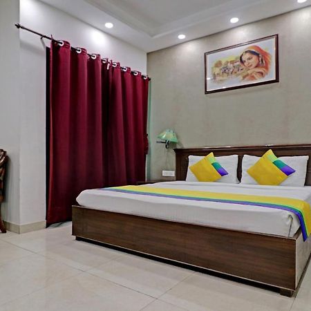 נוידה Itsy Hotels Hamlets Stay מראה חיצוני תמונה