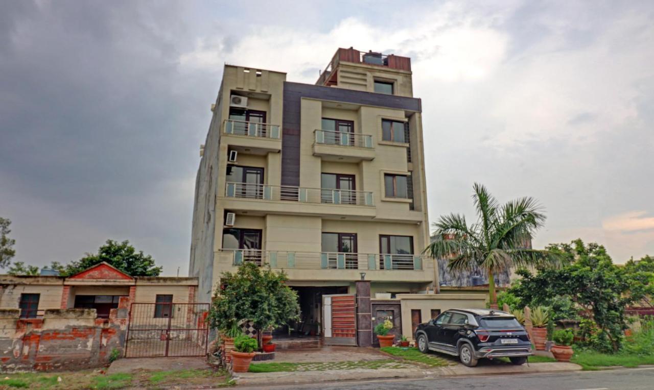 נוידה Itsy Hotels Hamlets Stay מראה חיצוני תמונה